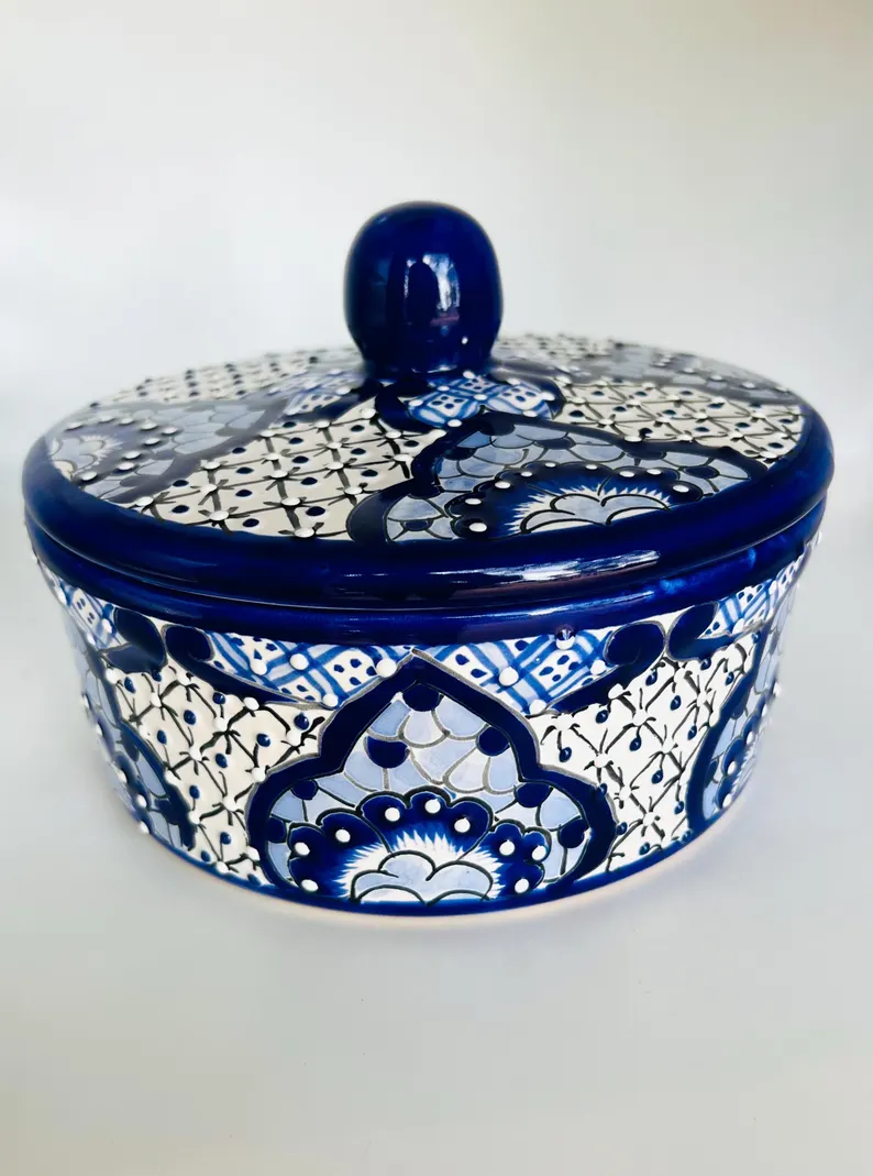 Talavera Ceramic Tortilla Warmer Blue and White Mexico - Image 2