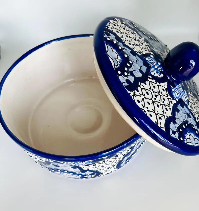 Talavera Ceramic Tortilla Warmer Blue and White Mexico - Image 4